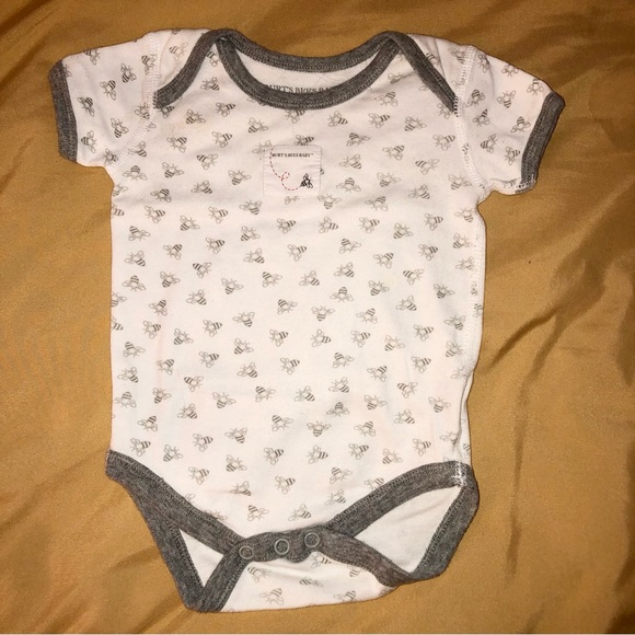 Burt’s Bees Baby 3-6 month bundle - Picture 8 of 8